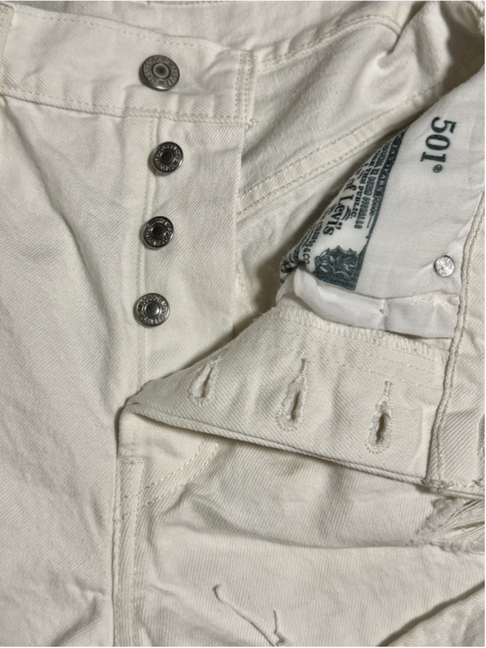 Levi's 501 Mid-Rise White Distressed Denim Shorts, 100% cotton, Button fly - Picture 10 of 10
